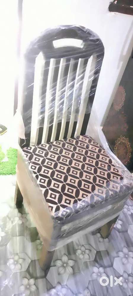 6 seater dining table