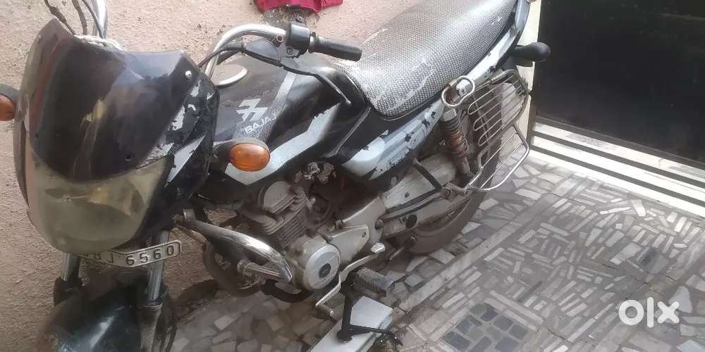 Bajaj ct 100