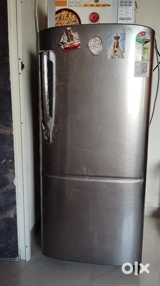 Mint condition fridge for immediate sale