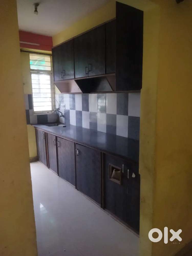 3 BHK Semi furnished Flat Rent out at Soumya Parkland awadhpuri