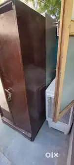 Tijori almirah metal iron kabat wardrobe