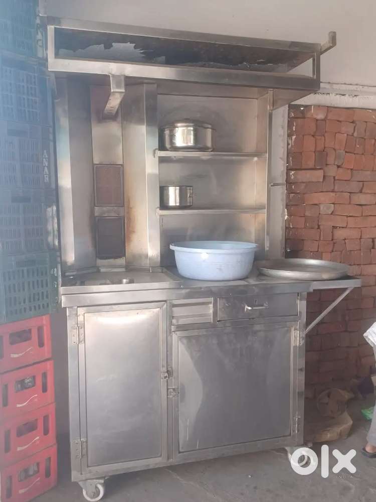 Neat & good condition shawarma machine 1 month old full setup