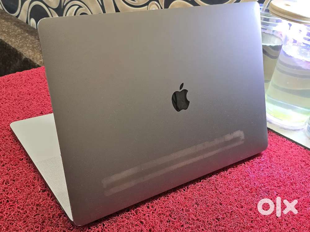 Apple Macbook Pro 2021 i7 16gb 512gb 5.5gb Graphics 16inch Retina