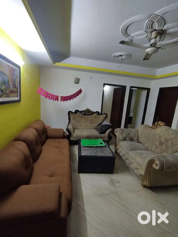 Looking for a male tenant for the vacant room
