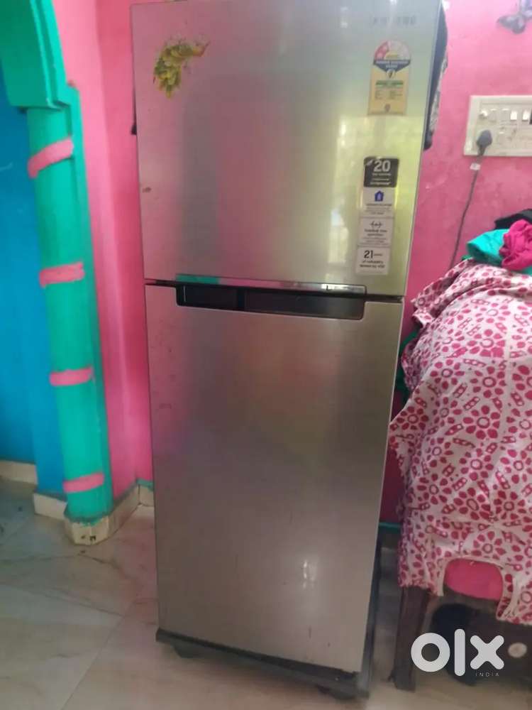 Samsung 236L double door fridge