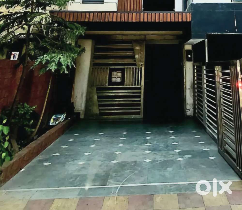 COMMERCIAL Basement in Karol Bagh  on four lane road for sale