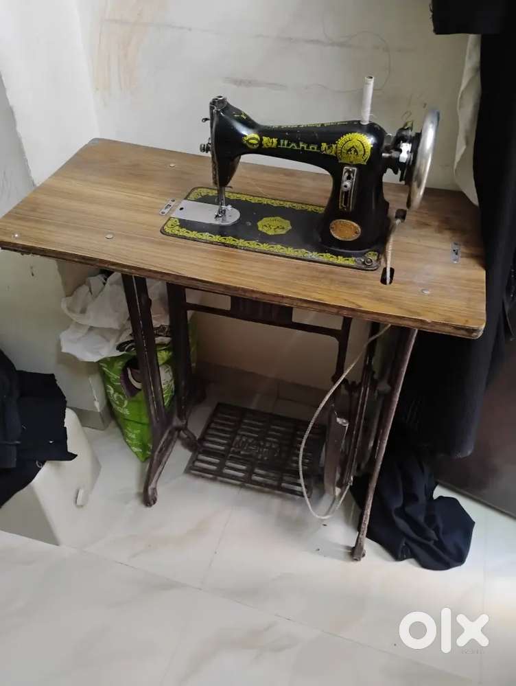 Usha Manual Sewing Machine – Good Condition, Fully Working