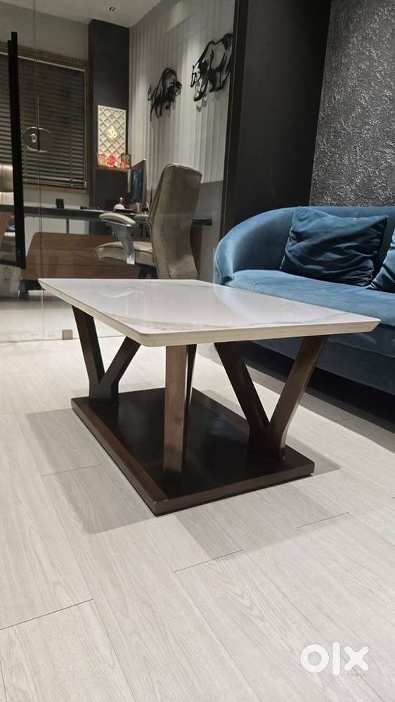 Marble-Top Wooden Tipoy – Excellent Condition