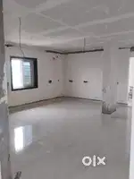 “Well-Located Rental Property on Eluru Road – Easy Access & Parking”