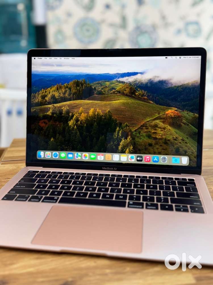 Macbook air 2018 13 inch - 8 gb / 128 memory/ i5