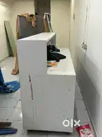 Counter table