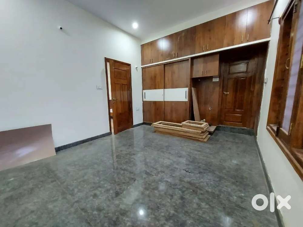 3bhk duplex house available for lease