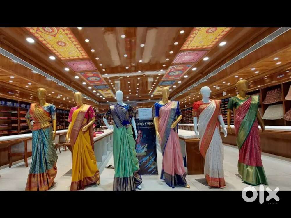 लड़के / लड़कियों की SAREE SHOWROOM में आवश्यकता है।.