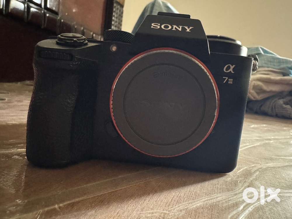 Sony A 7 M 3 Camera with ZEISS 25, 70 MM Lens Very Good Condition