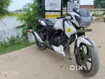 Fulll condition bike hai ,money problem hai islea bech rhe hai
