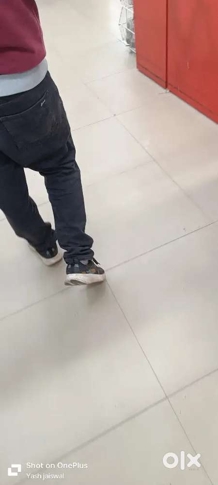 Freedom room kiraye se chahiye 2500 se 4500 tak