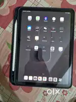 Ipad air 5 Base model with free apple pencil 2