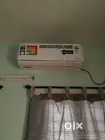 Almost nw lyods 1 ton ac