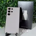 Samsung' s23 ultra  8 month old with bill box warranty