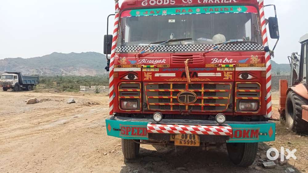 TATA 3118 , 12 Tyre tipper
