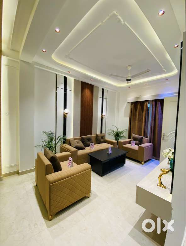 3BHK 3TOILET FURNISHED AT WALKING DISTANCE FROM SECTOR 51 METRO NOIDA