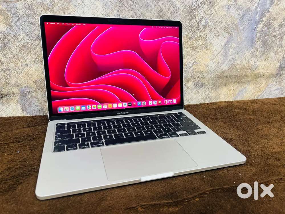 Pro 16gb Ram 1000Gb ssd Apple MacBook pro 13inch 2020 model