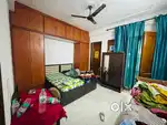 2/3/seater room with food