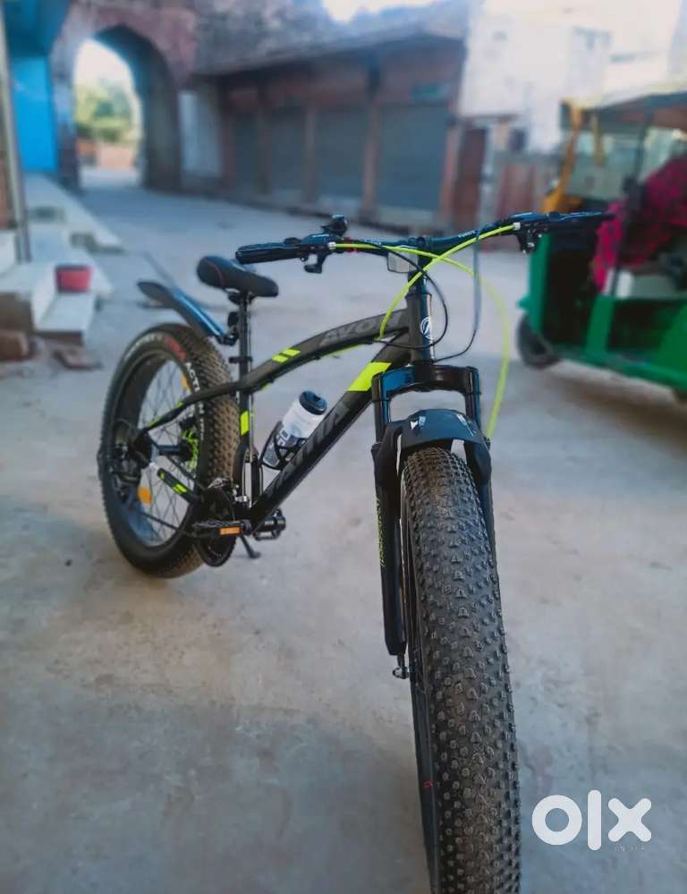 Avon Yama Monster Tyre Cycle