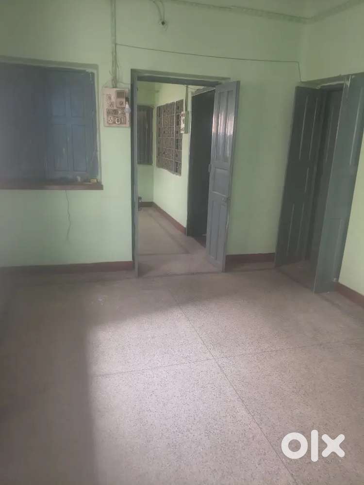 Broker/One Room set 3rd floor No lift Near Bhattacharya Road