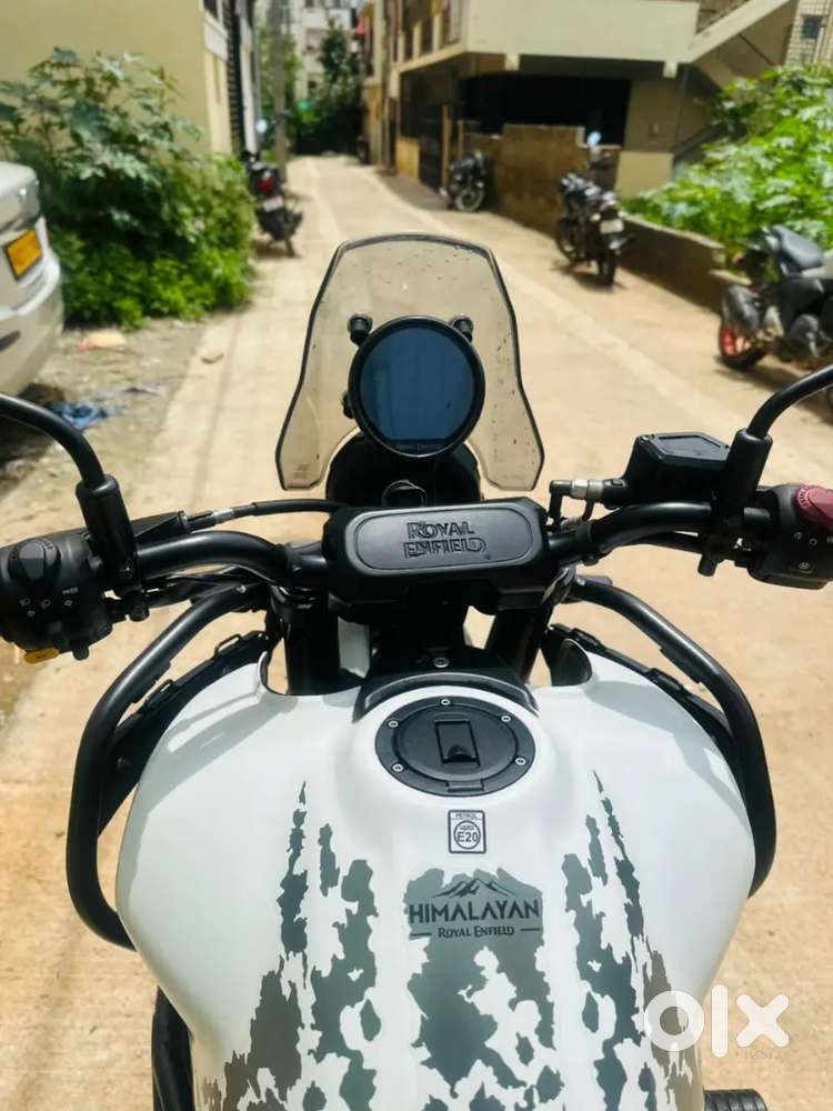 Himalayan 452CC Kamet White