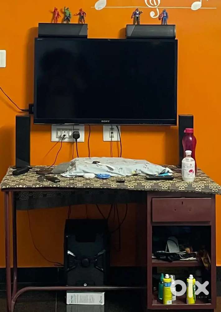 Tv with home theatre