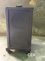 Cube 88 speaker with mic