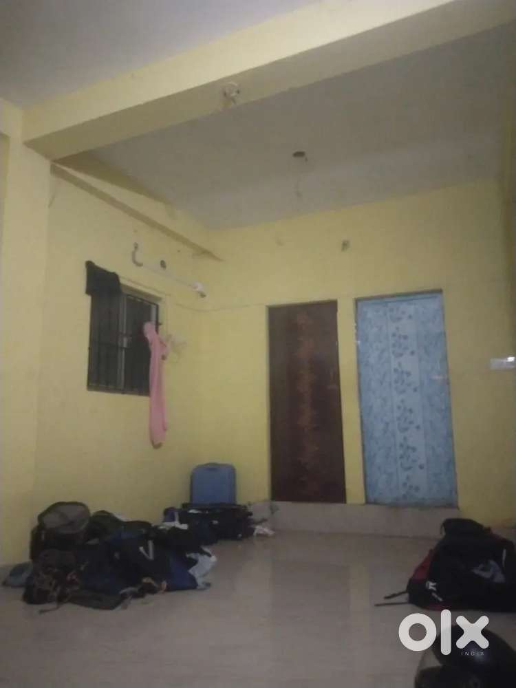 Bachelor room available