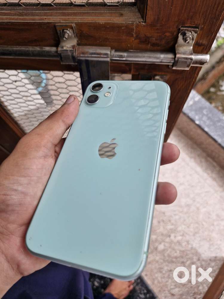 I Phone 11  // A1 condition