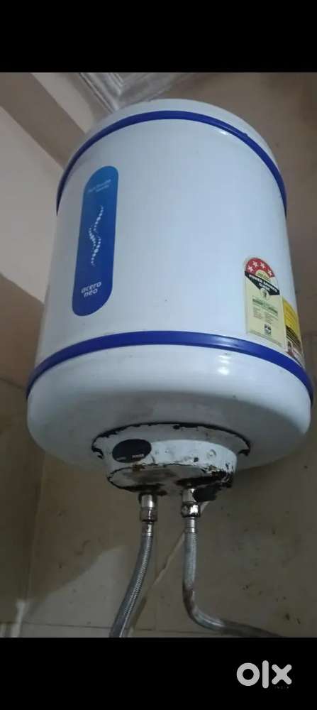 Hindware (25L) and Longway (15L) geyser