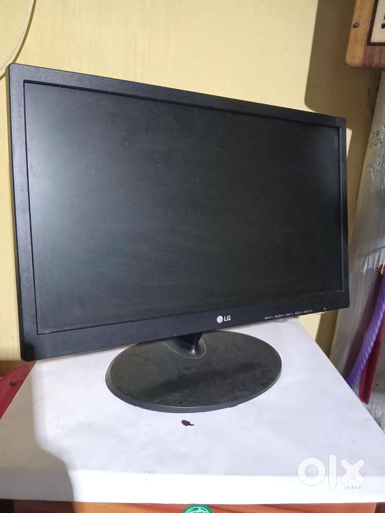 LG 46.99 cm (19 inch) HD LED Backlit TN Panel