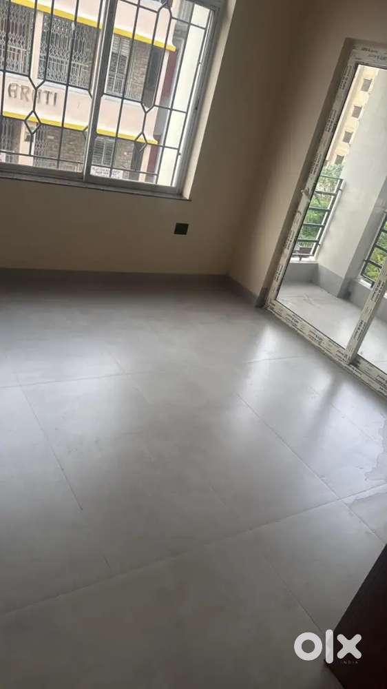3 bhk semifurnished flat on rent.