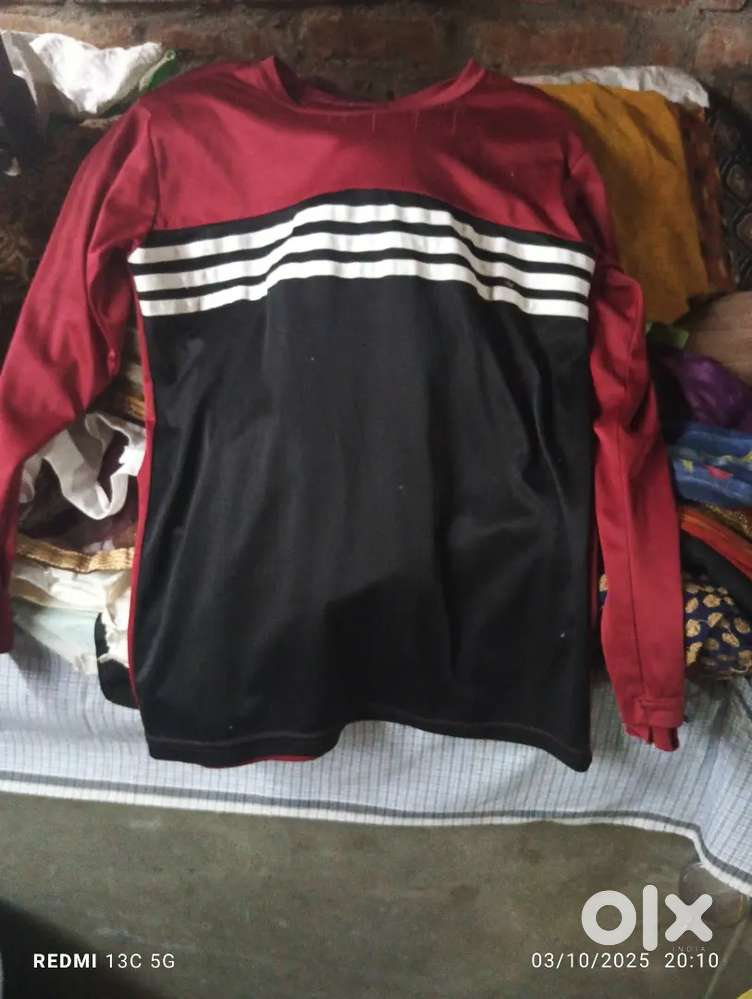 Tshirt size s
