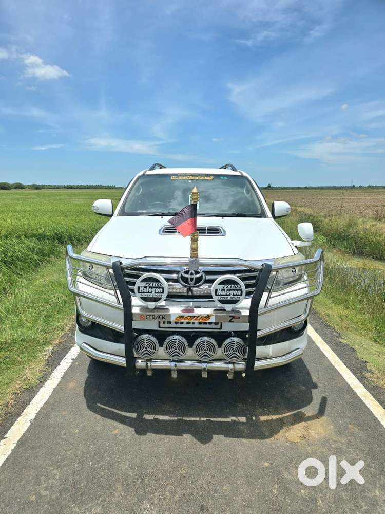 Toyota Fortuner 2014 Diesel 190000 Km Driven