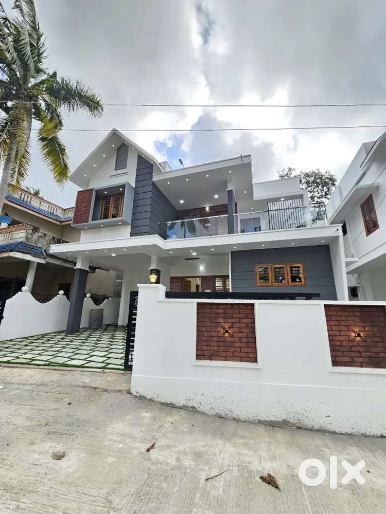 NEW HOUSE FOR SALE MANNANTHALA KERALADITHYAPURA
