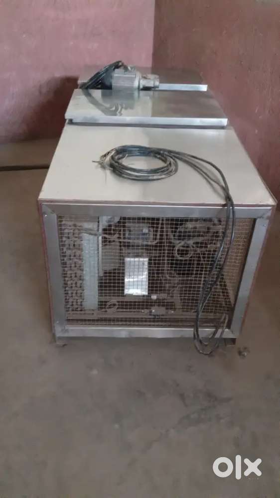 Ice cream machine