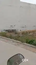 Aradhya State ke bagal me Gate band colony