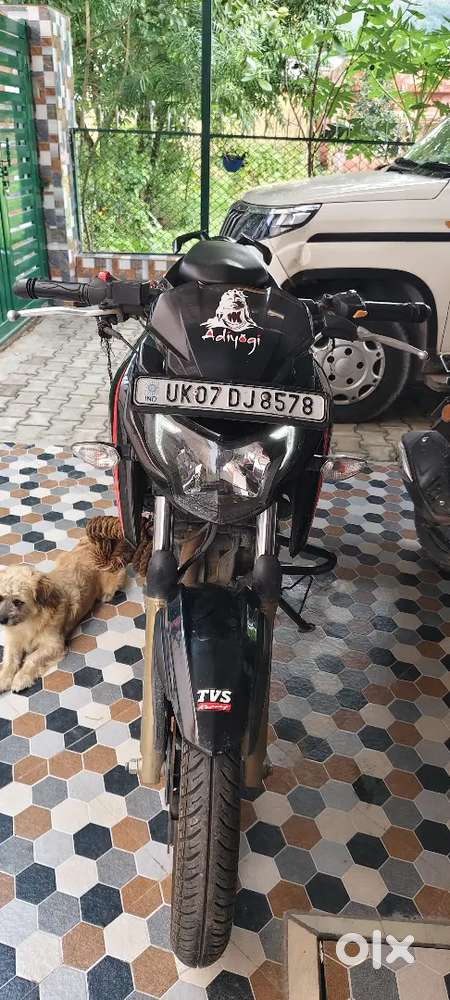 Apache rtr 200 4v very good condition