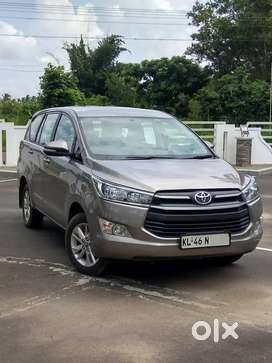 Toyota Innova Crysta 2016 Diesel Well Maintained