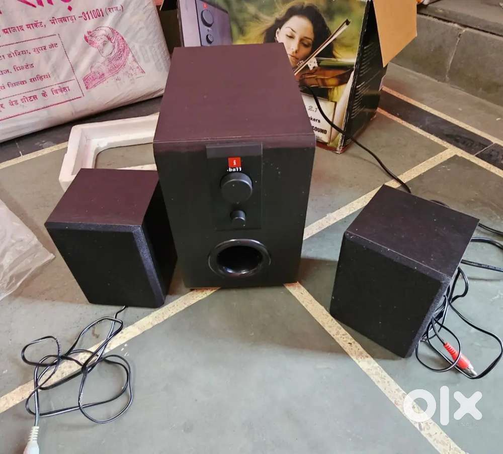 Computer speaker 2.1 chennal branded I ball company