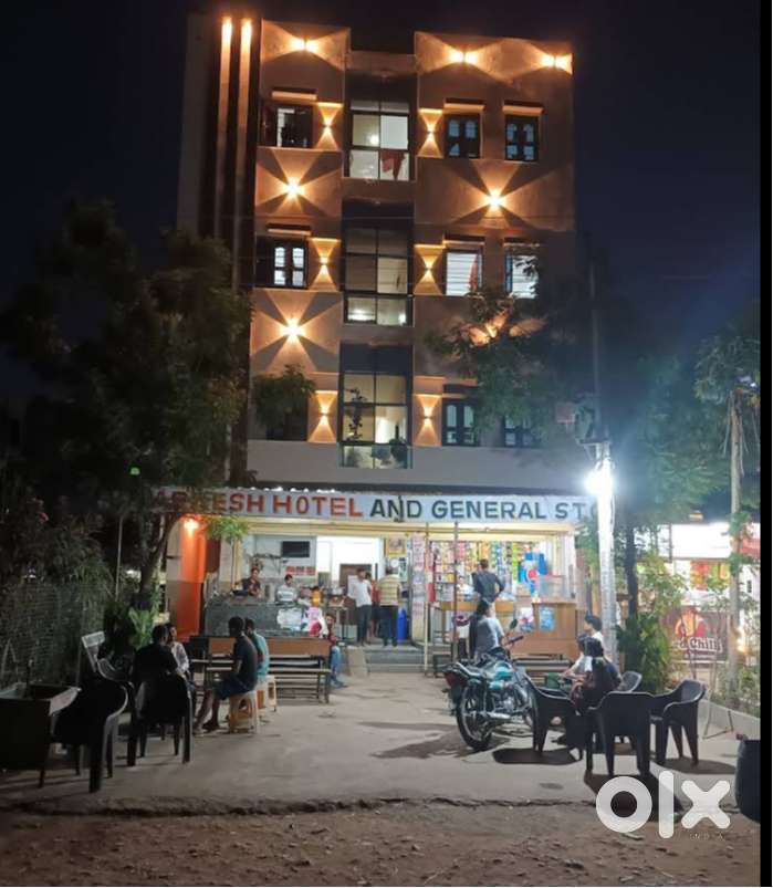 FAST FOOD COOK REQUIRED