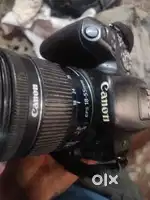 Canon EOS 200D