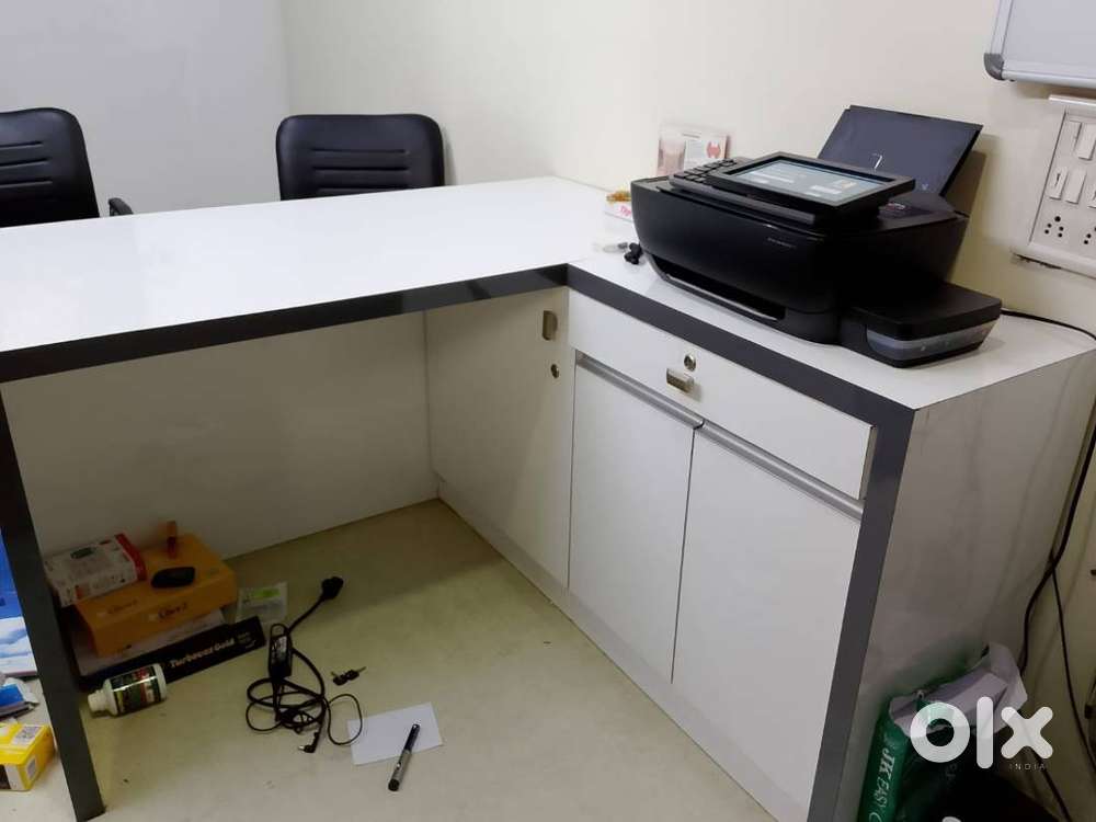 DOCTOR CLINIC FURNITURE