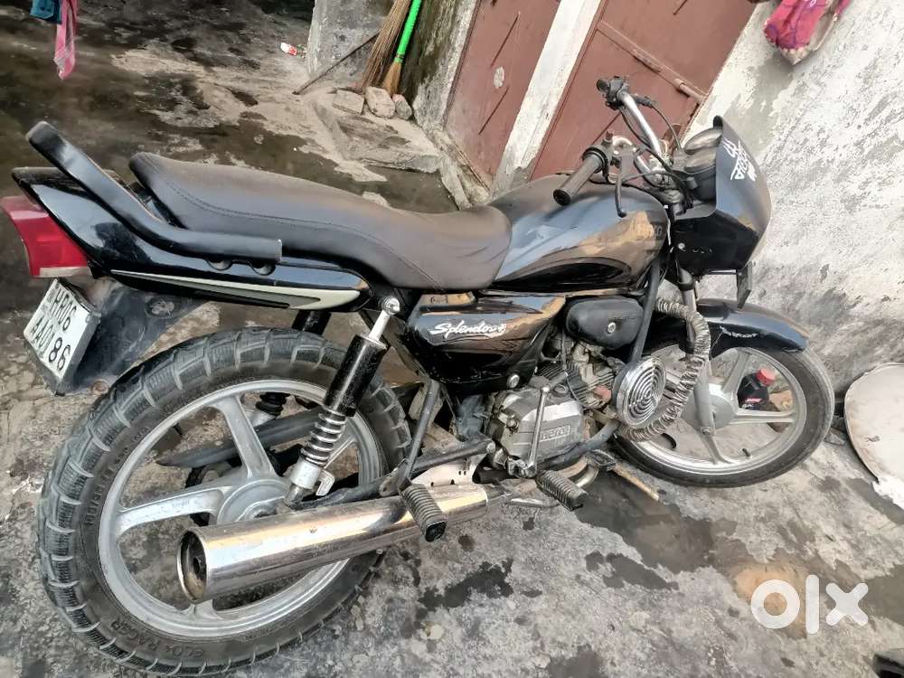 Good condition and no problem 2no tyre new h engine ok h bilkul