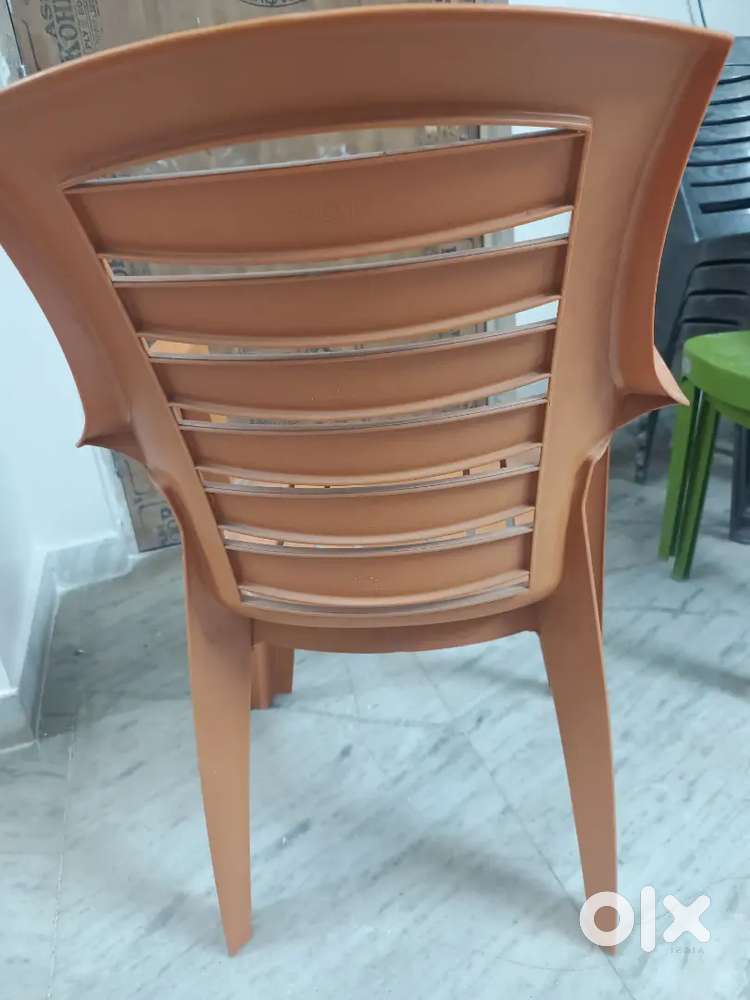 2 chair available